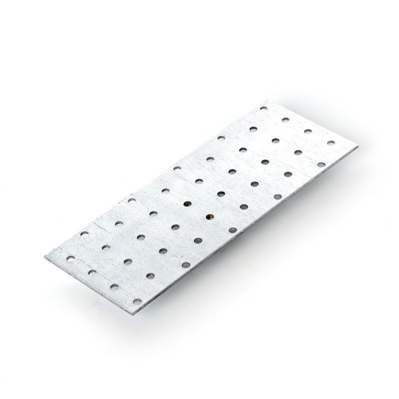 Пластина перфарована оцинкована 50*180