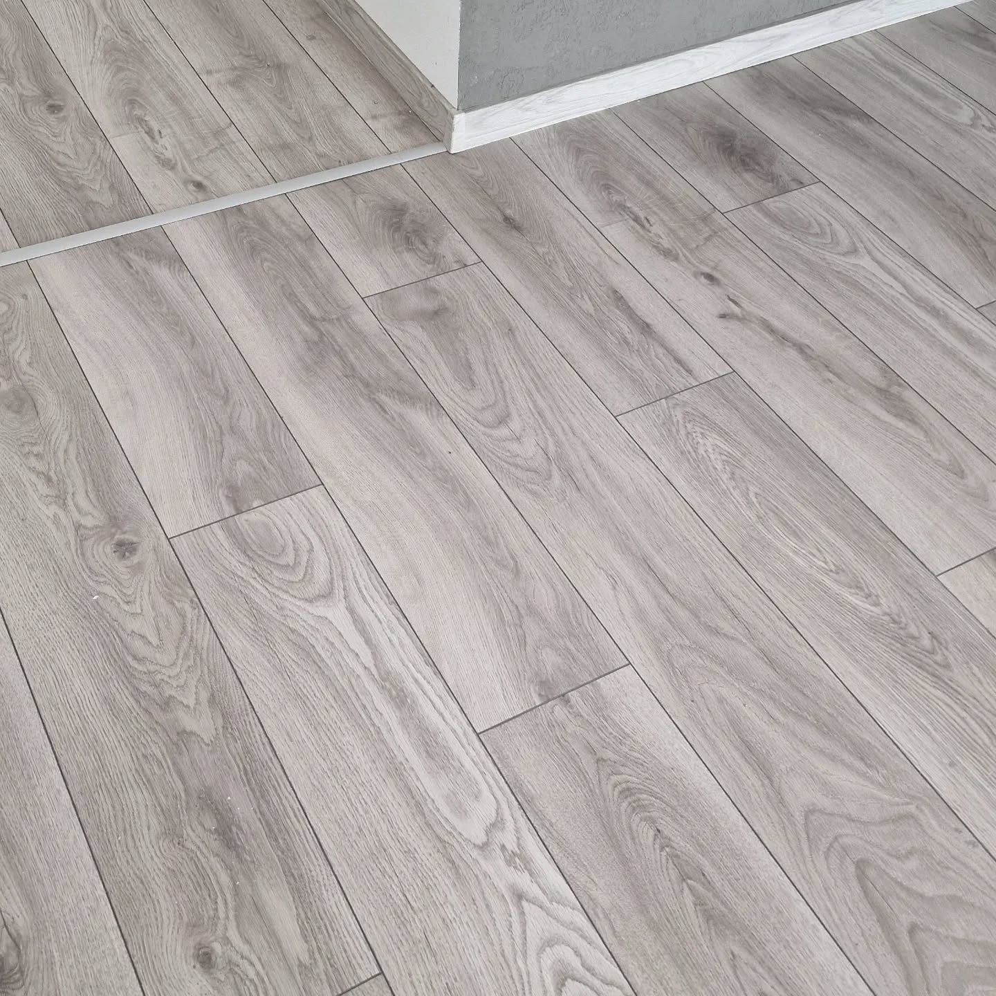 Ламінат Kronopol 8554 Дуб Атланта 32 клас 8мм 0,264 м² (11шт/уп)