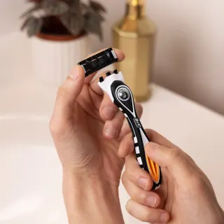 Бритва BIC  Flex 5  (карта 10)